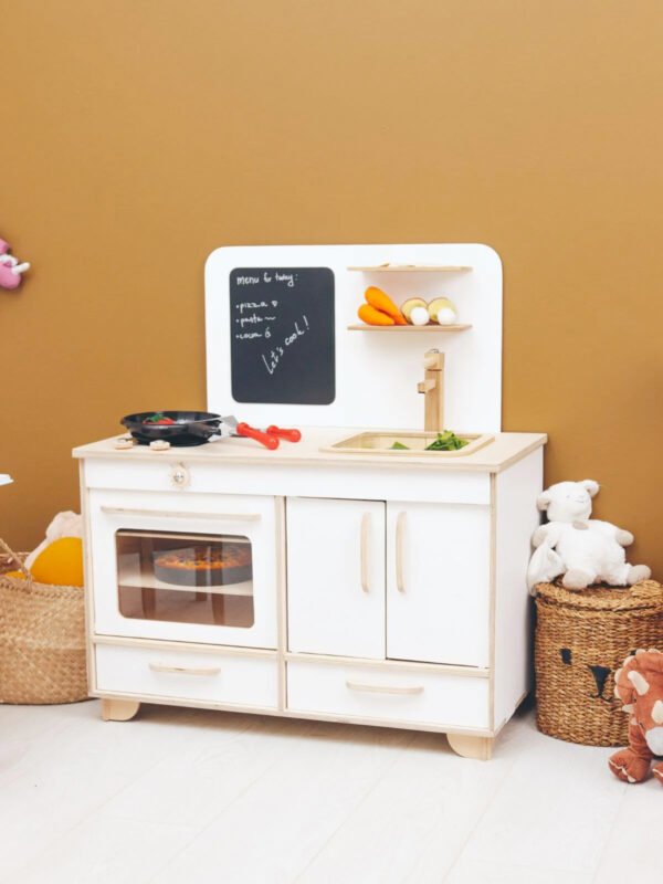 Houten speelgoedkeuken
