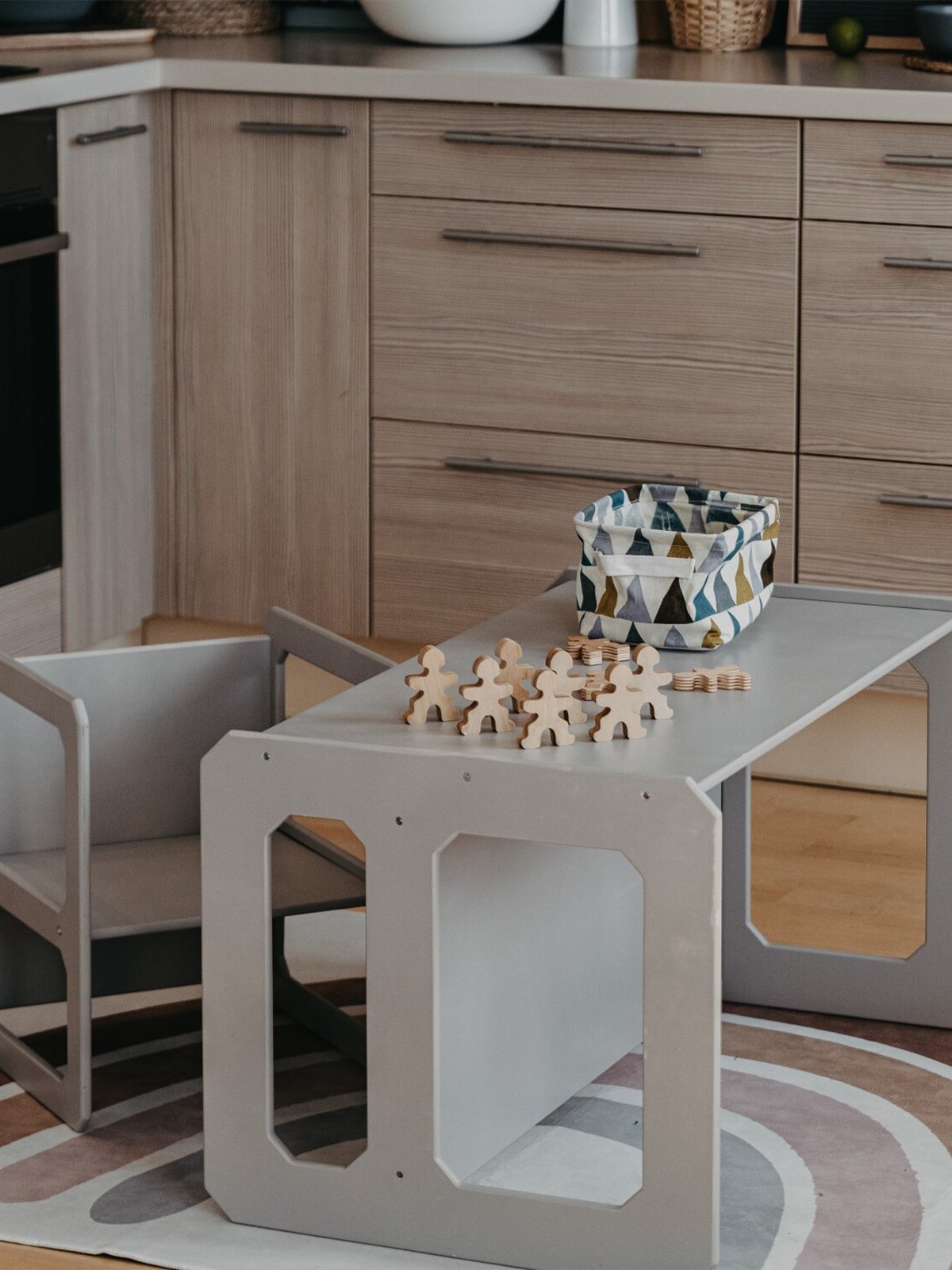 Houten Montessori Speeltafel met stoel